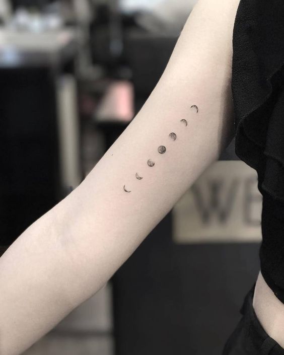 Realistic Black Snake Forearm Snake Temporary Tattoo Amazon For Women And  Men Serpent Moon Design Stylish Water Transfer Tatoos Paper 0304 From  Siliconevibrators, $5.65 | DHgate.Com