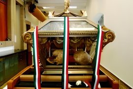 Restos de Miguel Hidalgo y Costilla, padre de la Independencia de México