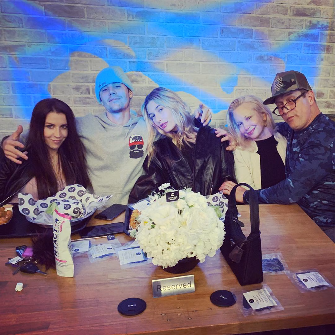 Rs 1080x1080 191113091927 justin hailey bieber family - kendall jenner and more celebs react to hailey bieber's pregnancy